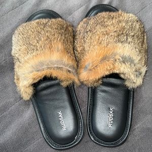 COPY - RUDSAK FUR SLIPPERS
